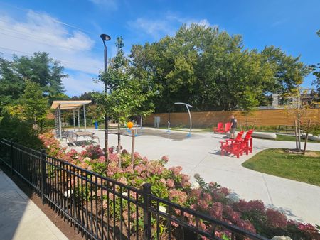 For Lease - 40 Ed Clark Gardens Boulevard Unit# 16, Toronto, Ontario - Photo 3