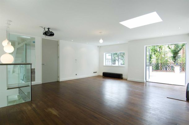 Christchurch Hill, Hampstead, NW3 - Photo 1