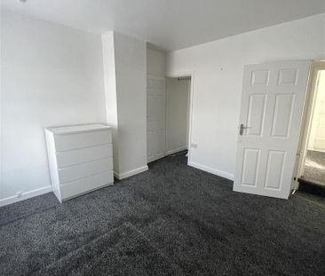 2 bedroom property to rent - Photo 2
