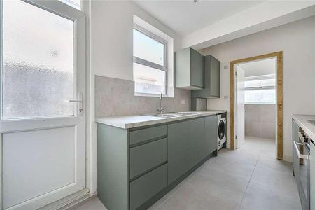 Scotland Green Road, Enfield, EN3 - Photo 5