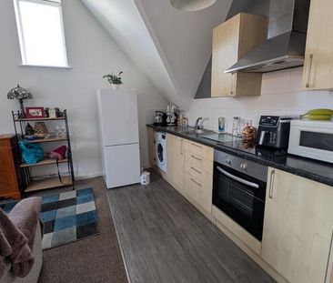1 bedroom flat to rent - Photo 6