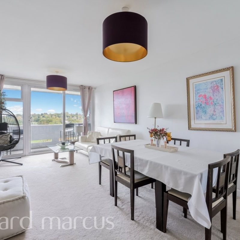 Wimbledon Park Road - Photo 1