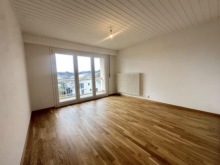 Appartement rénové de 3.5 pièces au 3ème étage à Gimel - Photo 2