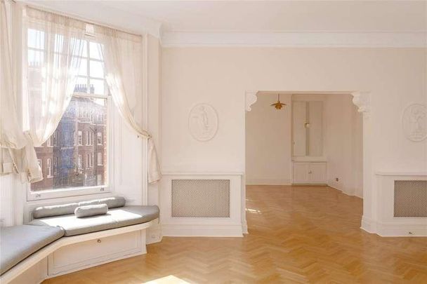 Wynnstay Gardens, Kensington, London, W8 - Photo 1