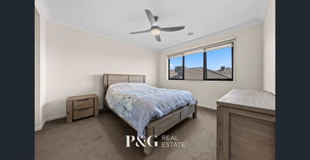 Fresh, Spacious & Ready for You in Clyde North - Photo 2