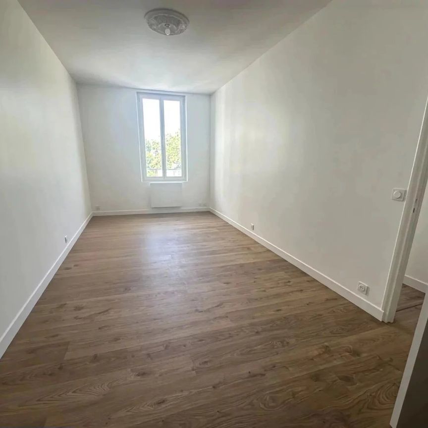 Location Appartement 2 pièces 46m² STE FOY LA GRANDE 33220 - Photo 1