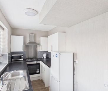 4 bedroom house of multiple occupation to rent - Photo 6