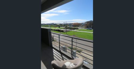 Booming area surrounded by small parks - Photo 5