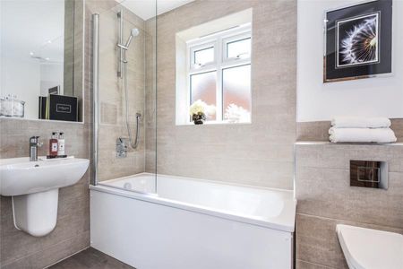 3 bedroom terraced house to rent - Photo 4