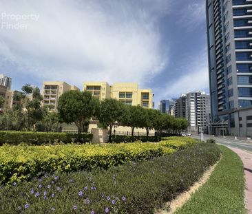 Bright & Spacious Apartment | Fully Furnished - Photo 3