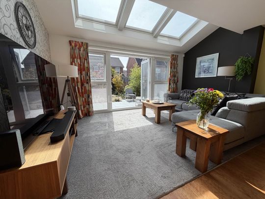 Cowslip Close, Salford - Photo 1