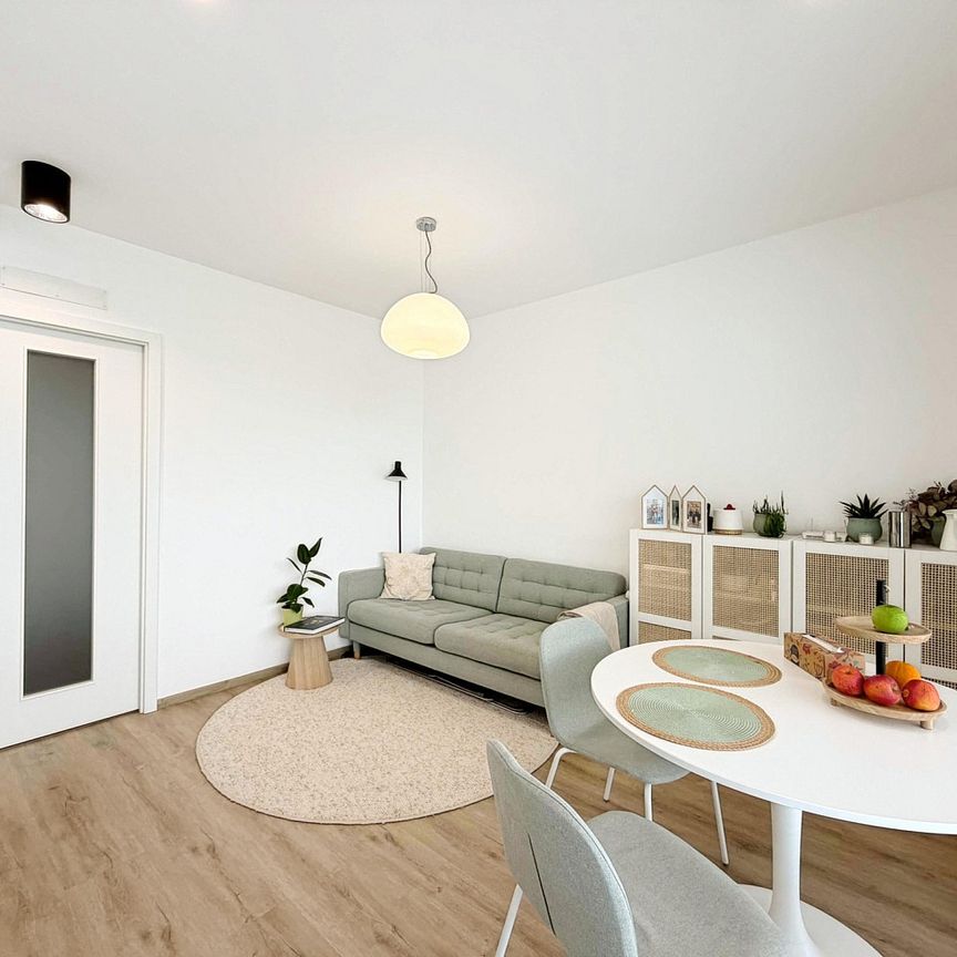 Pronájem bytu 1+kk 33 m² - Photo 1