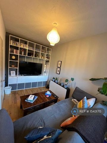 2 bedroom maisonette to rent - Photo 3