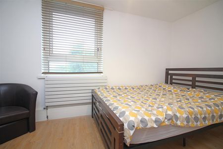 4 Bedroom Flat To Let - Photo 4