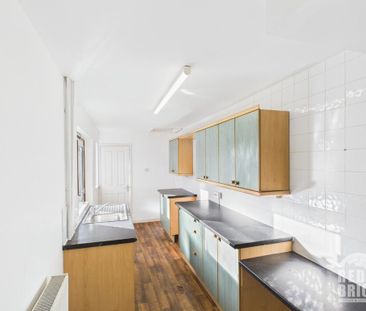 3 bedroom terraced house to rent - Photo 4