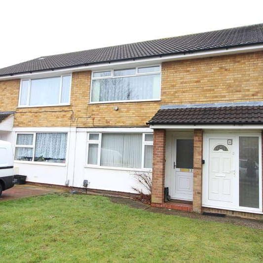 Chertsey Close, Two Bed Maisonette, LU2 - Photo 1