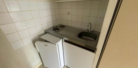 Location Appartement 1 pièce 23m² POITIERS 86000 - Photo 2