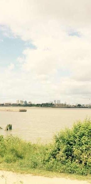 Hill House Defence Close, London, SE28 - Photo 1