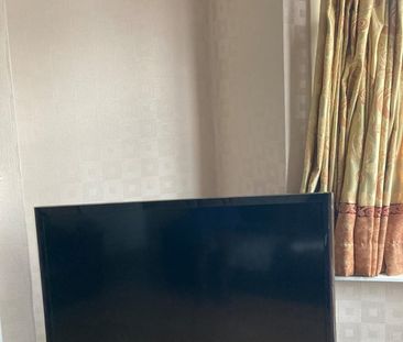 Room in a Shared House, Eton Road, IG1 - Photo 2