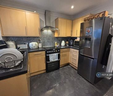 3 bedroom terraced house to rent - Photo 6