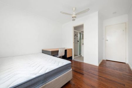 Unit 1/43 Macadamia Street, Macgregor. - Photo 4