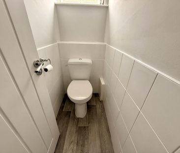 2 bedroom bungalow to rent - Photo 1