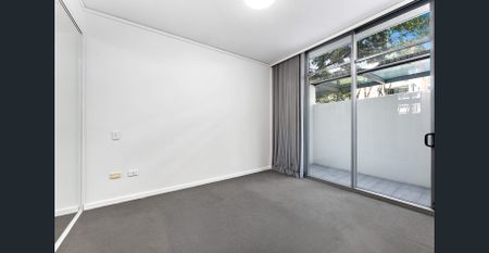 Large one bedroom with oversized study - Photo 4