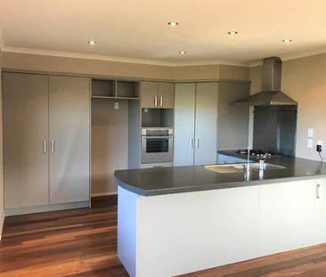 This is a neat and tidy four bedroom family home, open plan kitchen... - Photo 5