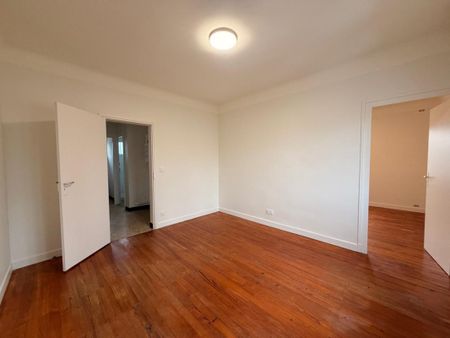 Location Appartement 4 pièces 83m² MONT DE MARSAN 40000 - Photo 3
