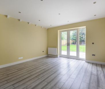 Cranleigh Road, Guildford, Surrey, GU5 - Photo 1