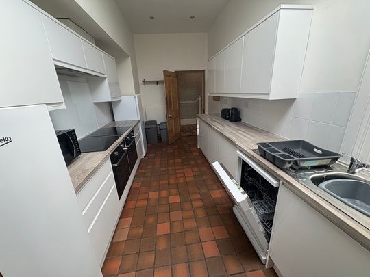 East Parade, Heworth - P1320 - Photo 1