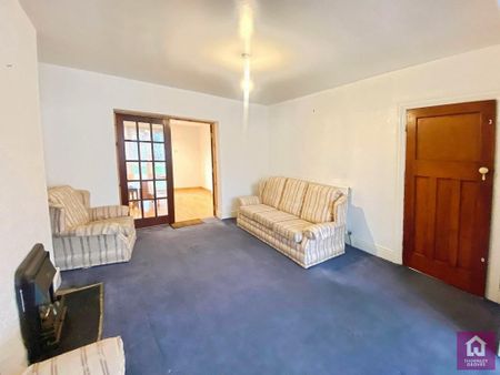 3 bedroom semi-detached house to rent - Photo 3