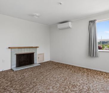 Two Bedroom House For Rent! - Photo 1