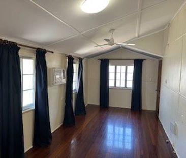 9 Urquhart Street, Currajong - Photo 5