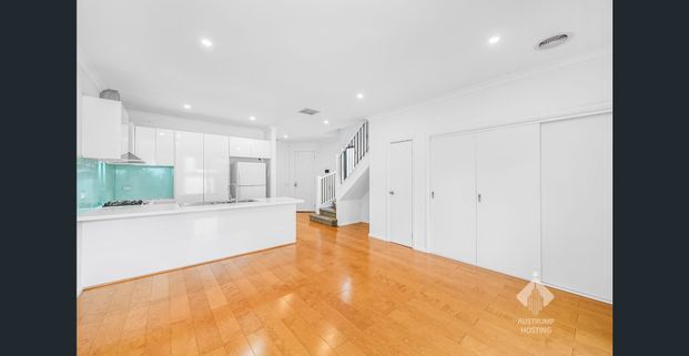 Contemporary Elegance | Three-Bedroom Townhouse in Clayton - Photo 1