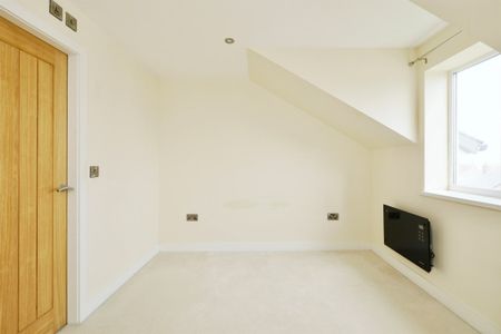 Fitzalan Road, SHEFFIELD - Photo 2