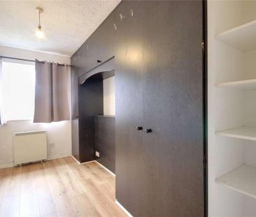 Tennyson Close, Scotland Green Road, Enfield, EN3 - Photo 5