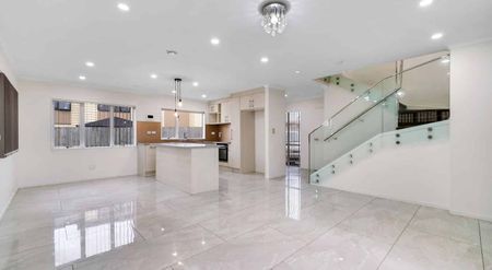 4 Bedroom house - 31B Pah Rd. Papatoetoe - Photo 2