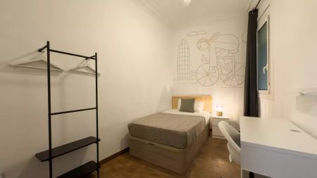 Room in a shared 7-bedroom apartment for rent in Sant Pere Santa Caterina i la Ribera. - Foto 5