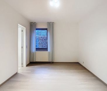 Volledig gerenoveerd 1 slaapkamer appartement op top locatie! - Foto 4