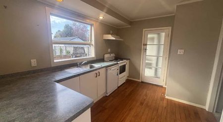 Charming 3-Bedroom Home in Central Cambridge - Photo 5