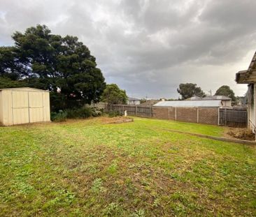 54 Crevelli Street, Reservoir VIC 3073 - Photo 5