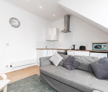 2 bedroom flat to rent - Photo 6