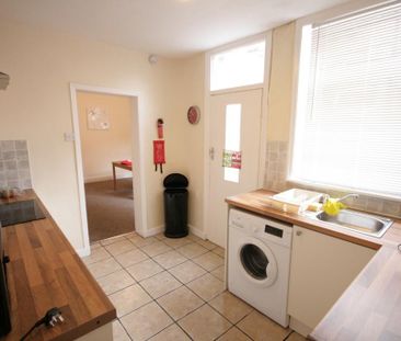 3 bedroom terraced house to rent - Photo 3