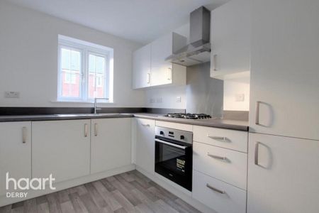 3 bedroom semi-detached house to rent - Photo 3