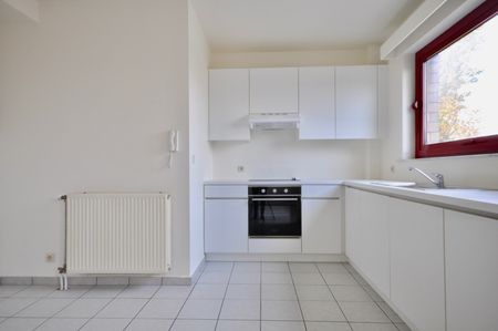 Instapklaar appartement langsheen invalsweg naar Ronse - Photo 4