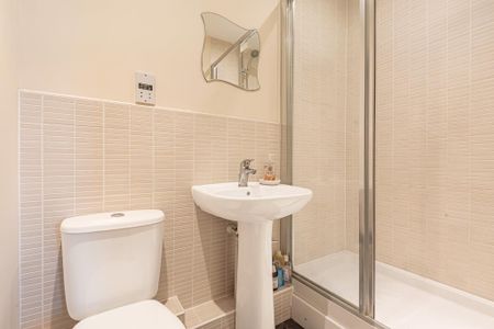 2 bedroom apartment to rent - Photo 5