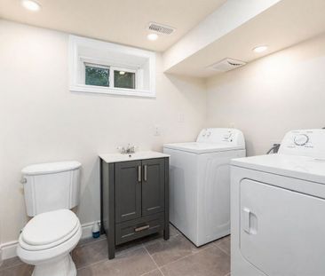 For Lease - 10 Holman Crescent Unit# Lower, Aurora, Ontario - Photo 3