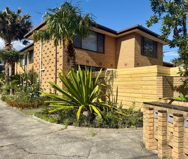 2/99 Willesden Road, Hughesdale VIC 3166 - Townhouse For Rent | Domain - Photo 1