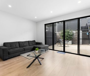 125 Buchanan Drive, Woodforde SA 5072 - House For Rent | Domain - Photo 2